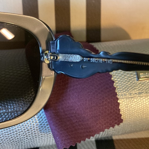Judith Lieber Handmade In Italy Stunning Sparkling Crystals Oversized Sunglasses - Picture 5 of 16
